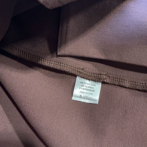 Elegant Button-Down Skirt - Picture 7 of 7